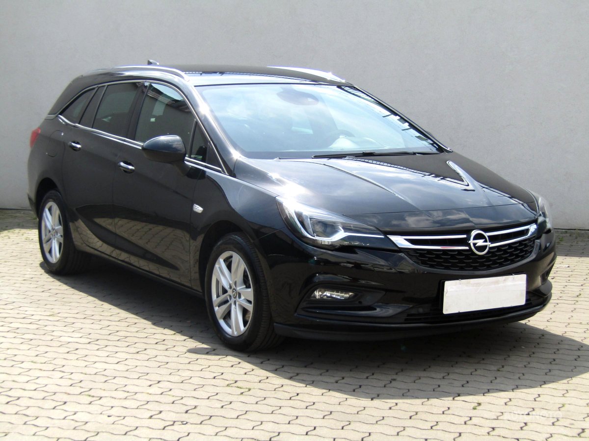 Opel Astra, 2017 - celkový pohled