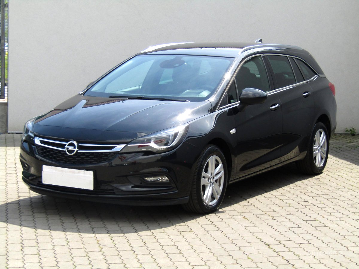Opel Astra, 2017 - pohled č. 3
