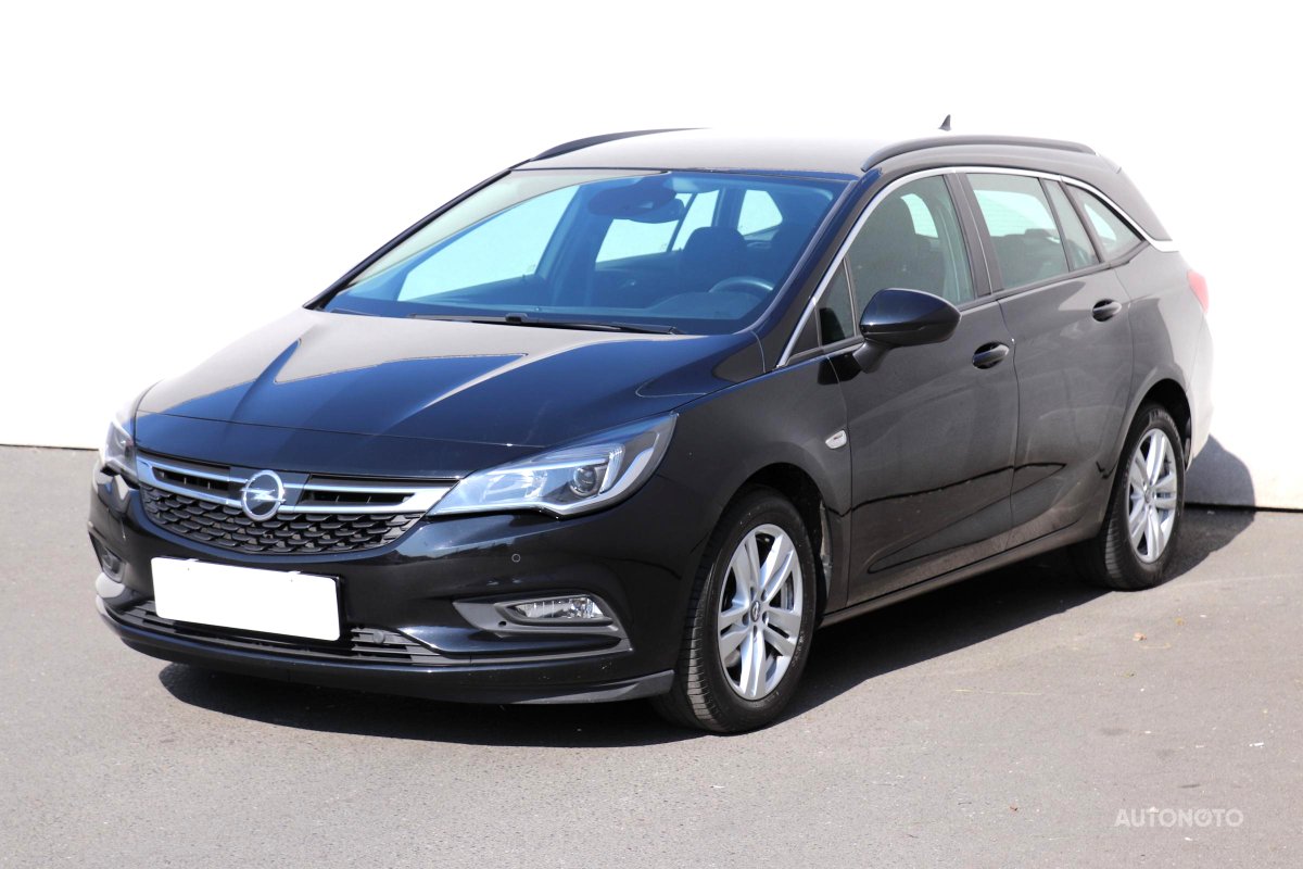 Opel Astra, 2018 - pohled č. 3