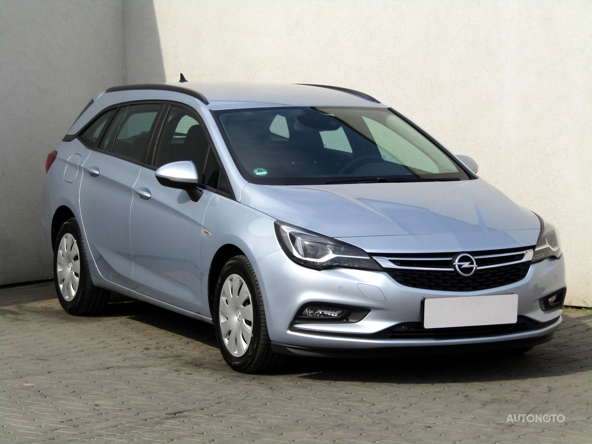 Opel Astra, 2016 - celkový pohled