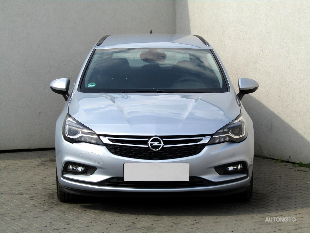 Opel Astra, 2016 - pohled č. 2