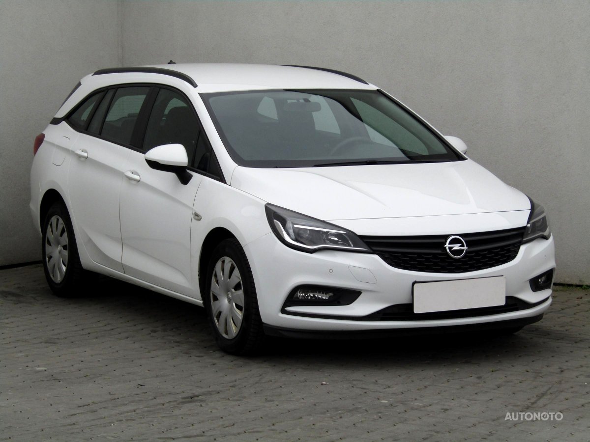 Opel Astra, 2016 - celkový pohled