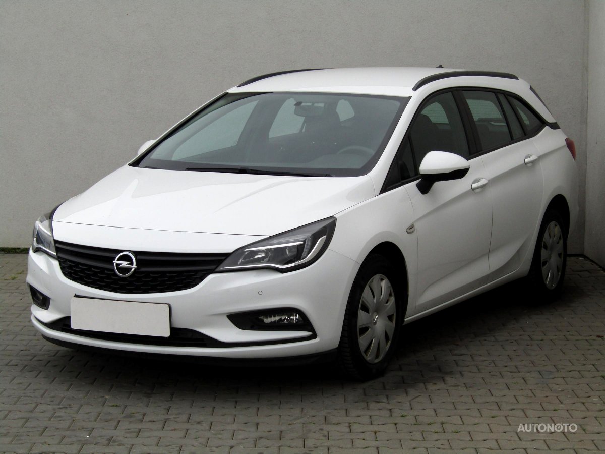 Opel Astra, 2016 - pohled č. 3