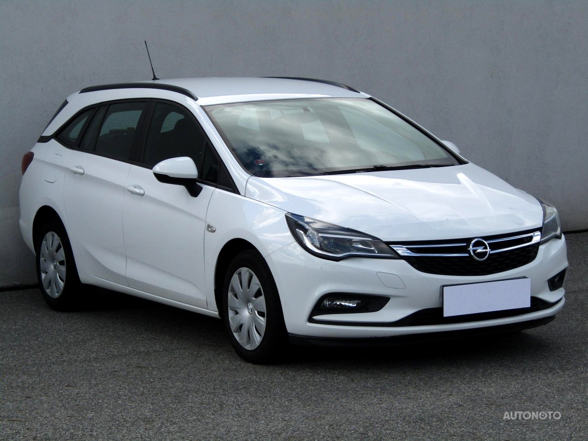 Opel Astra, 2016 - celkový pohled