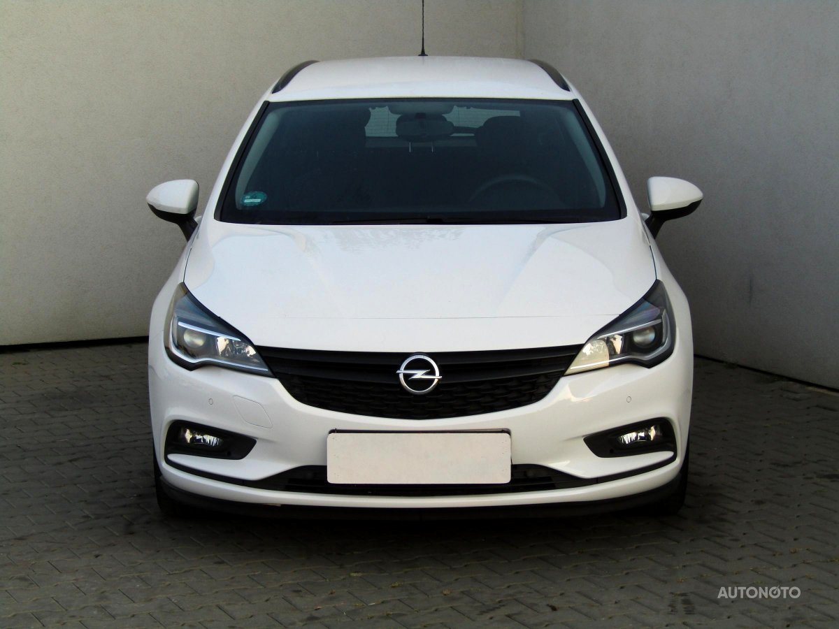 Opel Astra, 2017 - pohled č. 2