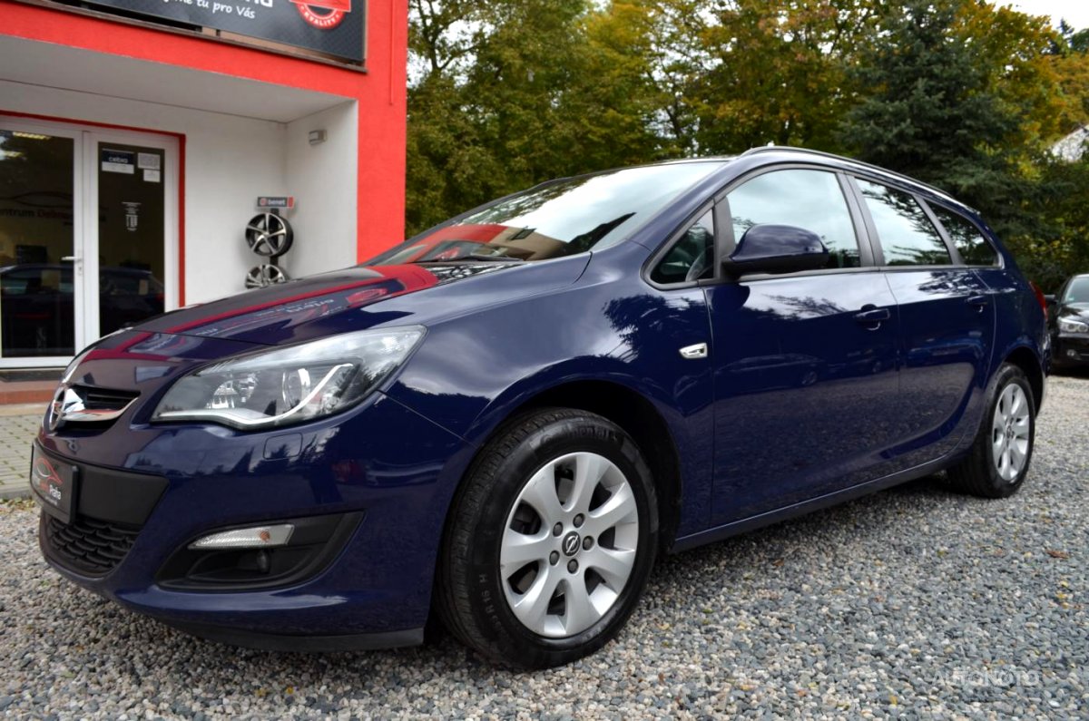 Opel Astra, 2014 - pohled č. 2