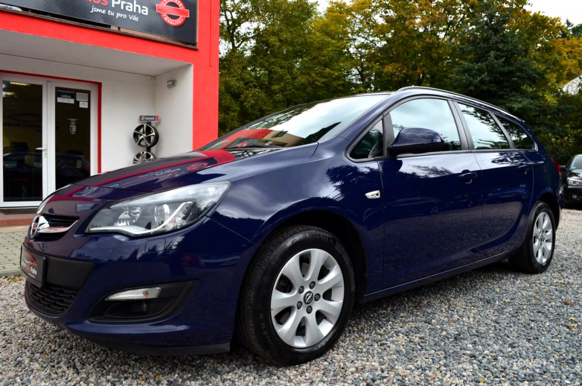 Opel Astra, 2014 - pohled č. 3