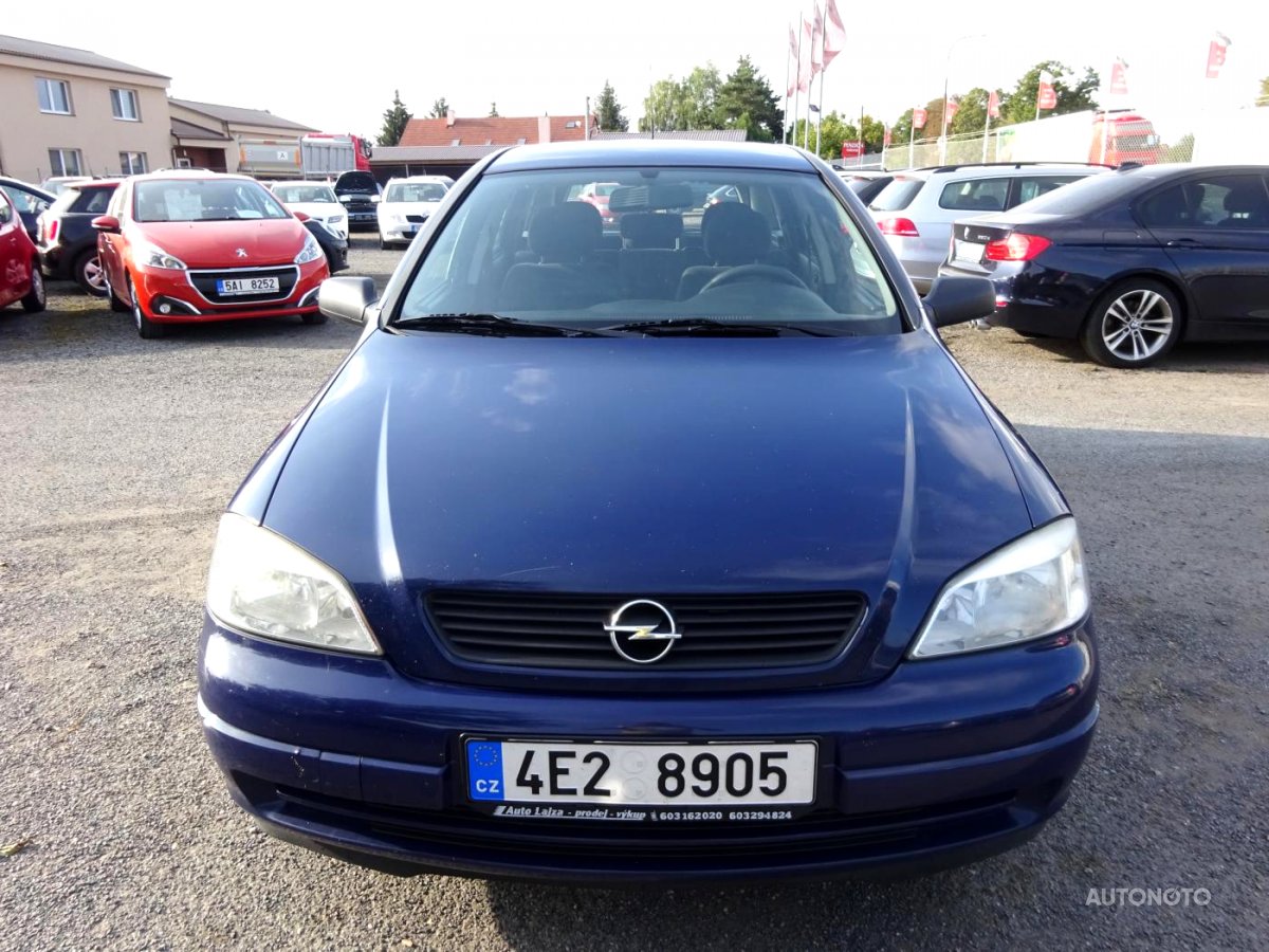 Opel Astra, 2004 - pohled č. 2