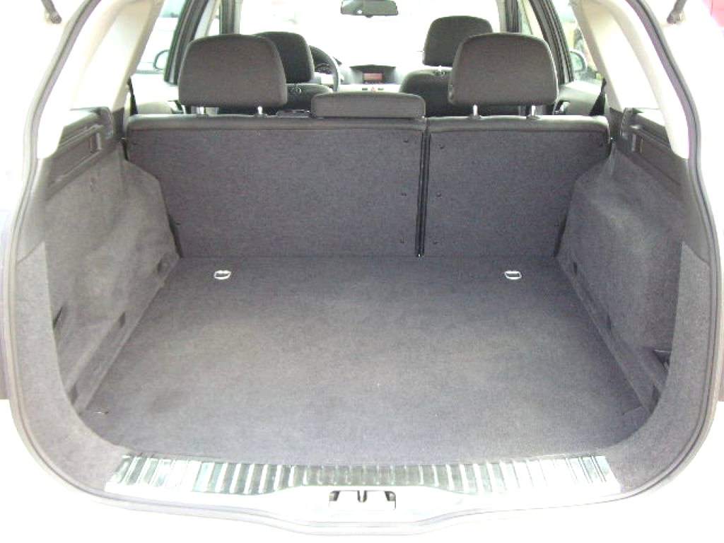 Opel Astra, 2007 - pohled č. 15