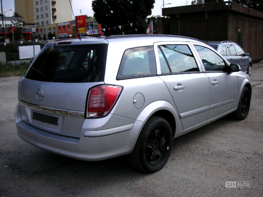 Opel Astra, 2007 - pohled č. 5