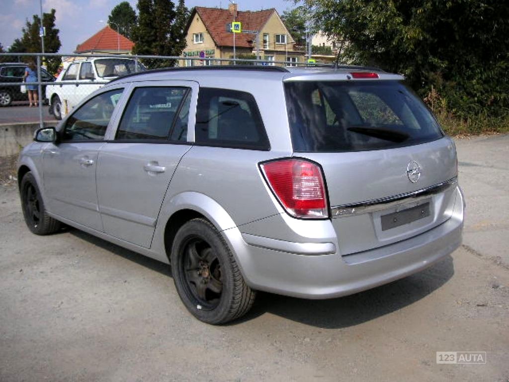 Opel Astra, 2007 - pohled č. 6