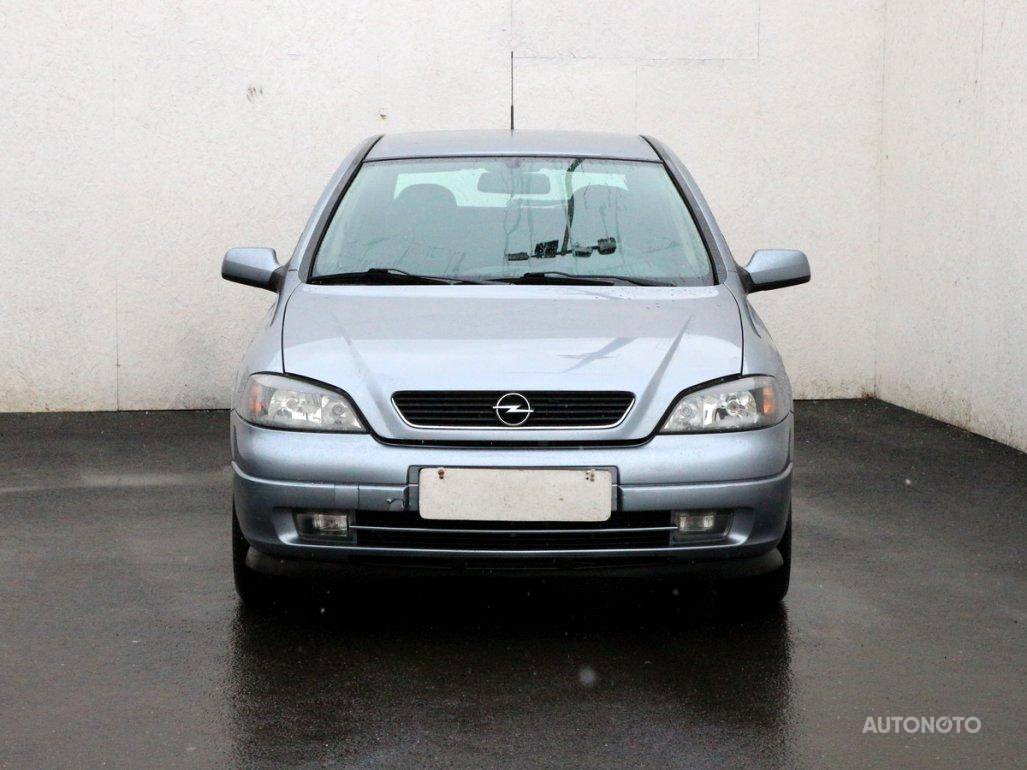 Opel Astra, 2003 - pohled č. 2