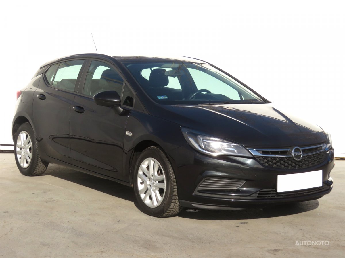 Opel Astra, 2016 - celkový pohled