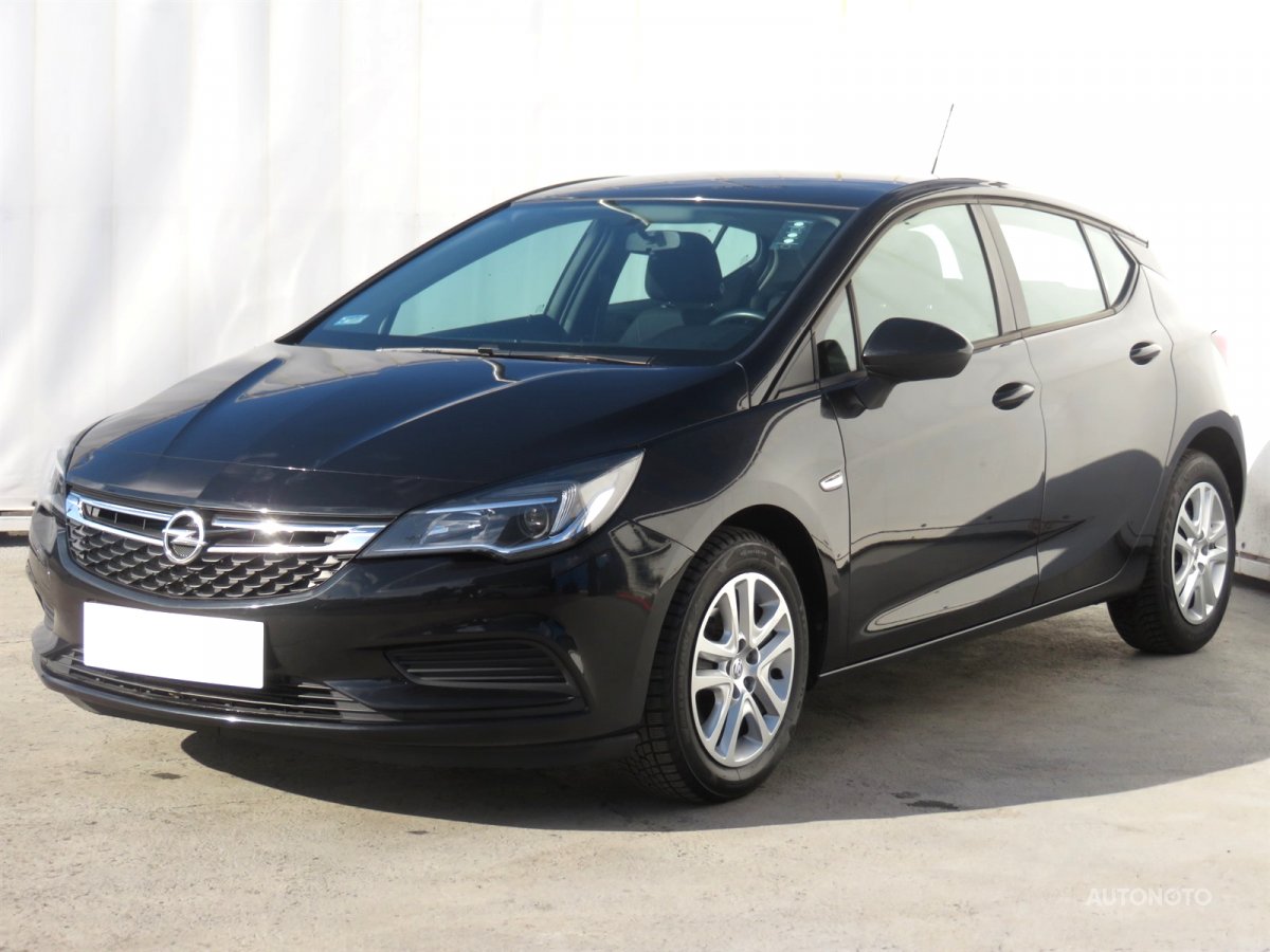 Opel Astra, 2016 - pohled č. 3