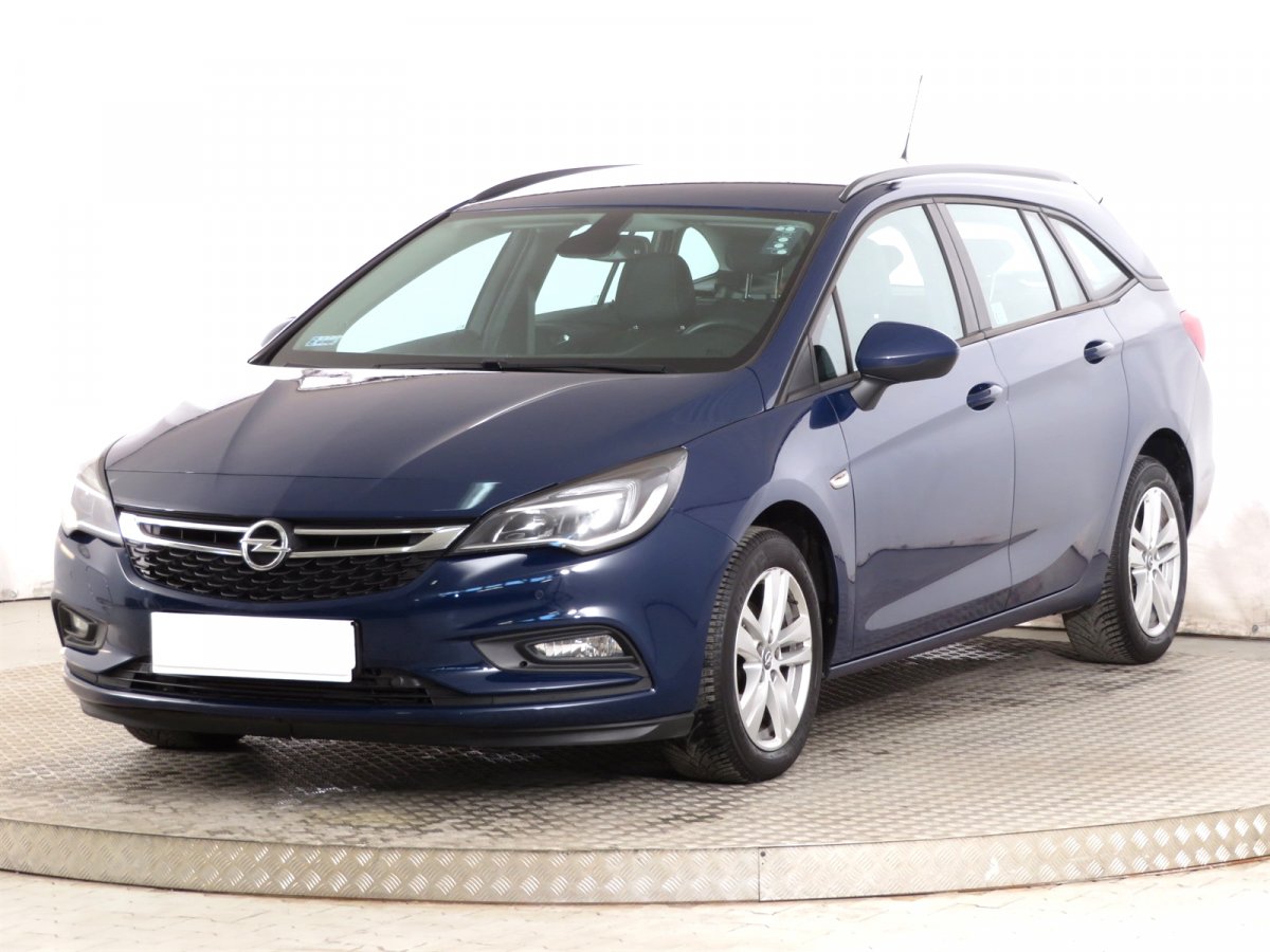 Opel Astra, 2017 - pohled č. 3