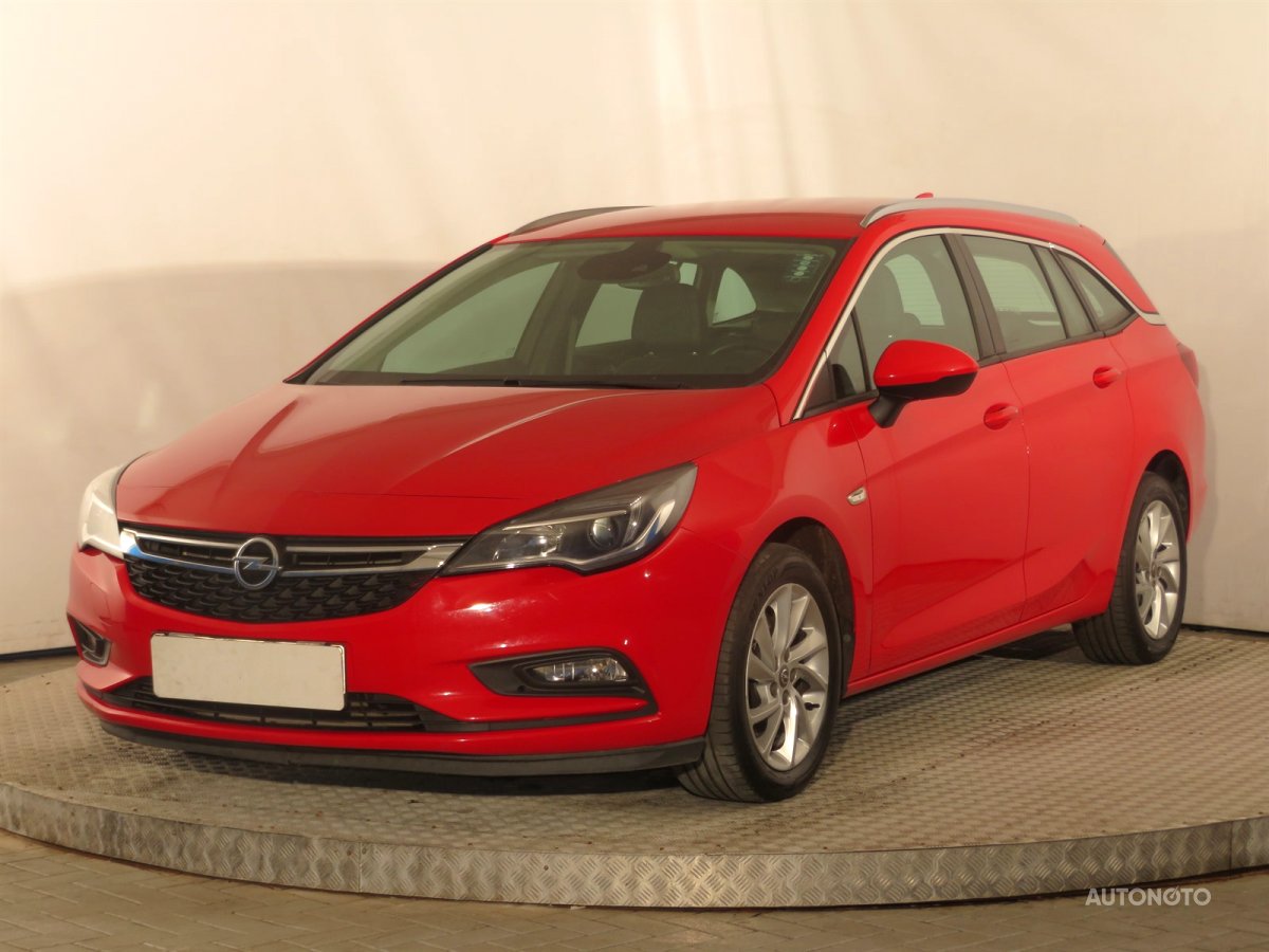 Opel Astra, 2017 - pohled č. 3