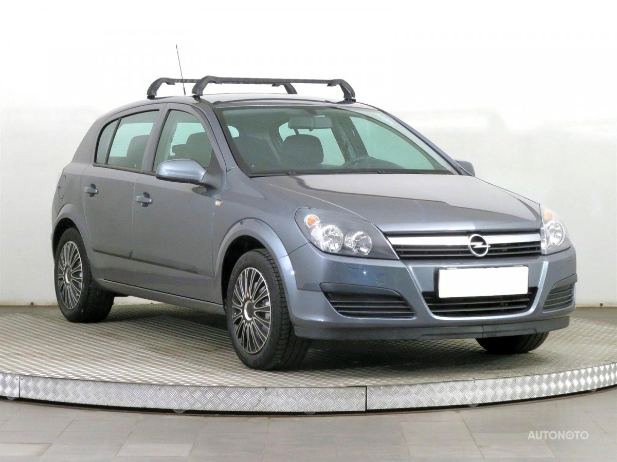 Opel Astra, 2006 - celkový pohled