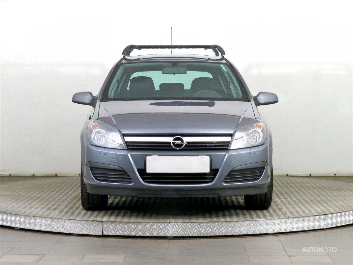Opel Astra, 2006 - pohled č. 2