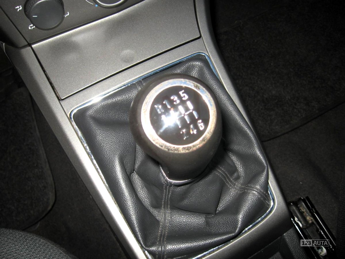 Opel Astra, 2006 - pohled č. 15