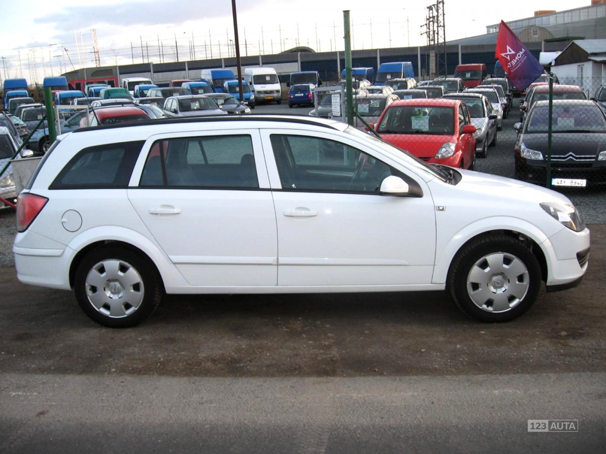 Opel Astra, 2006 - pohled č. 6