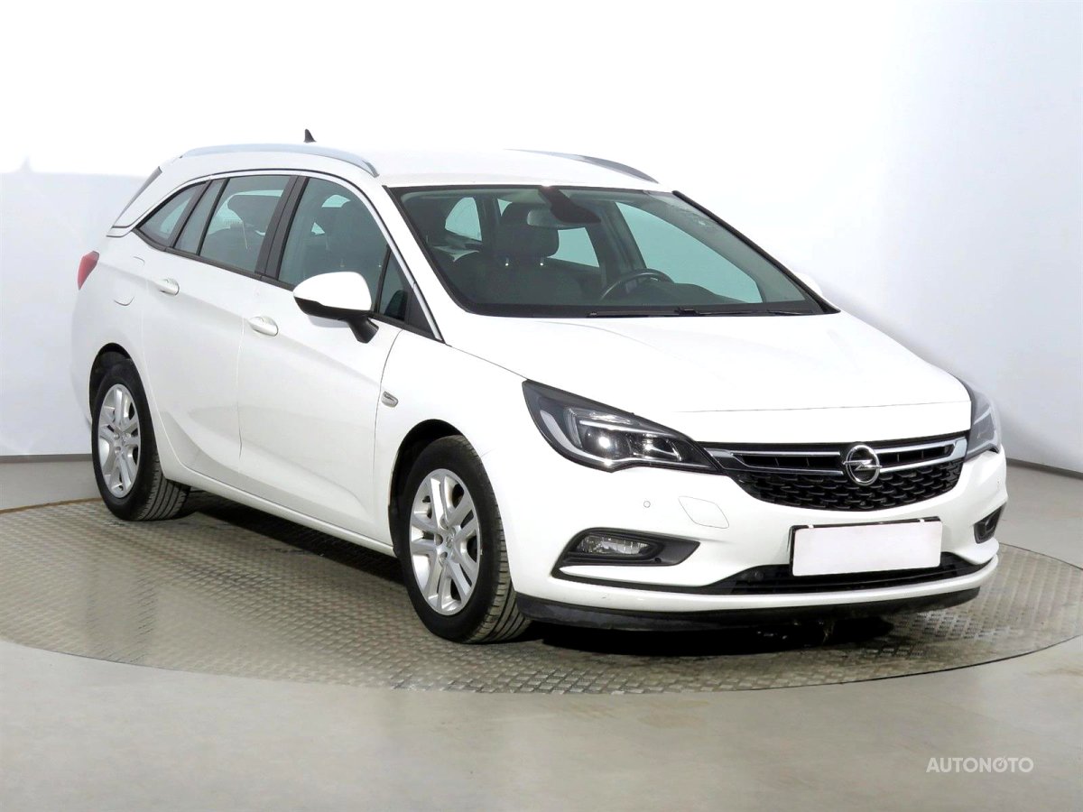 Opel Astra, 2017 - celkový pohled
