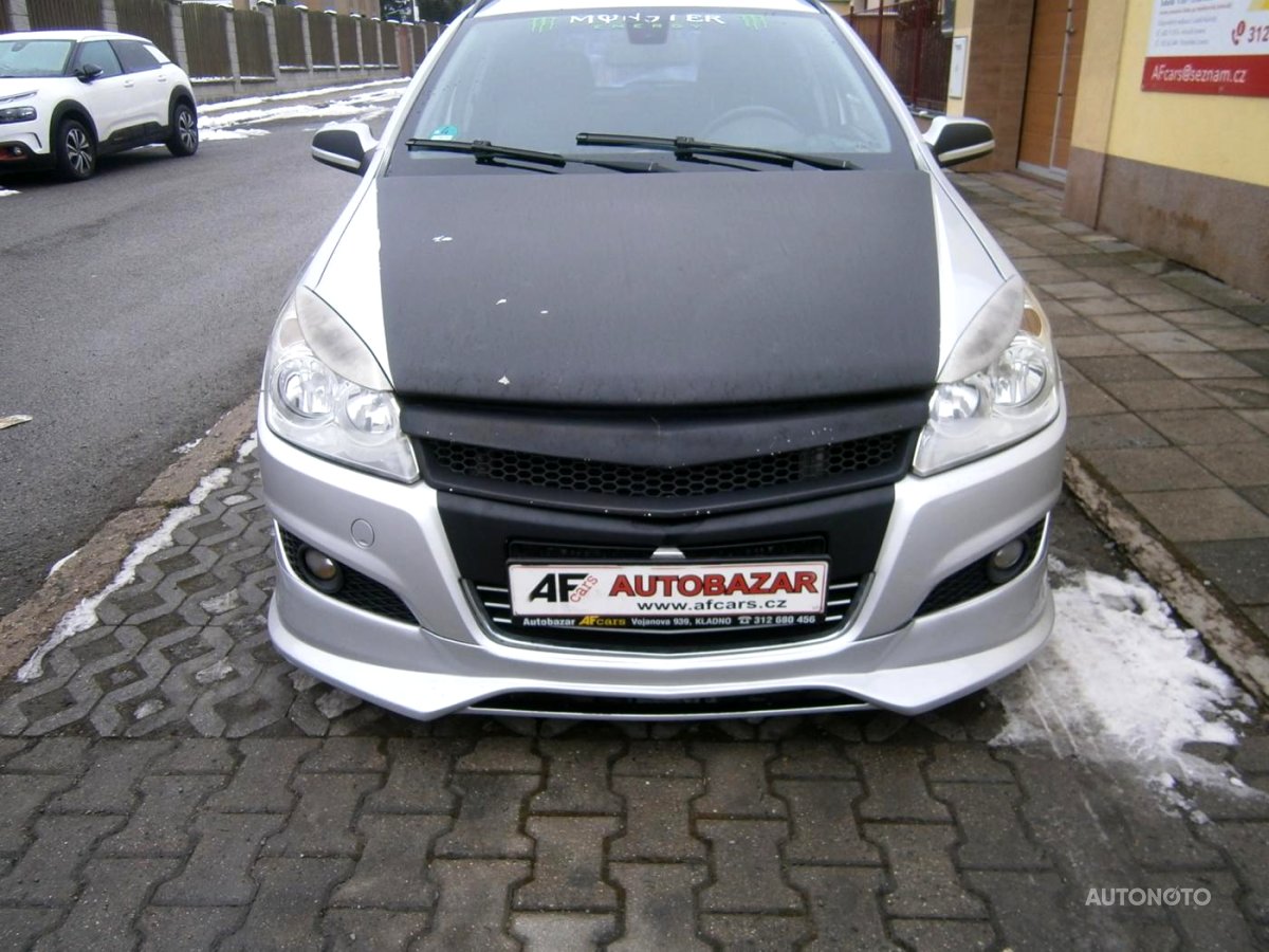 Opel Astra, 2009 - pohled č. 2