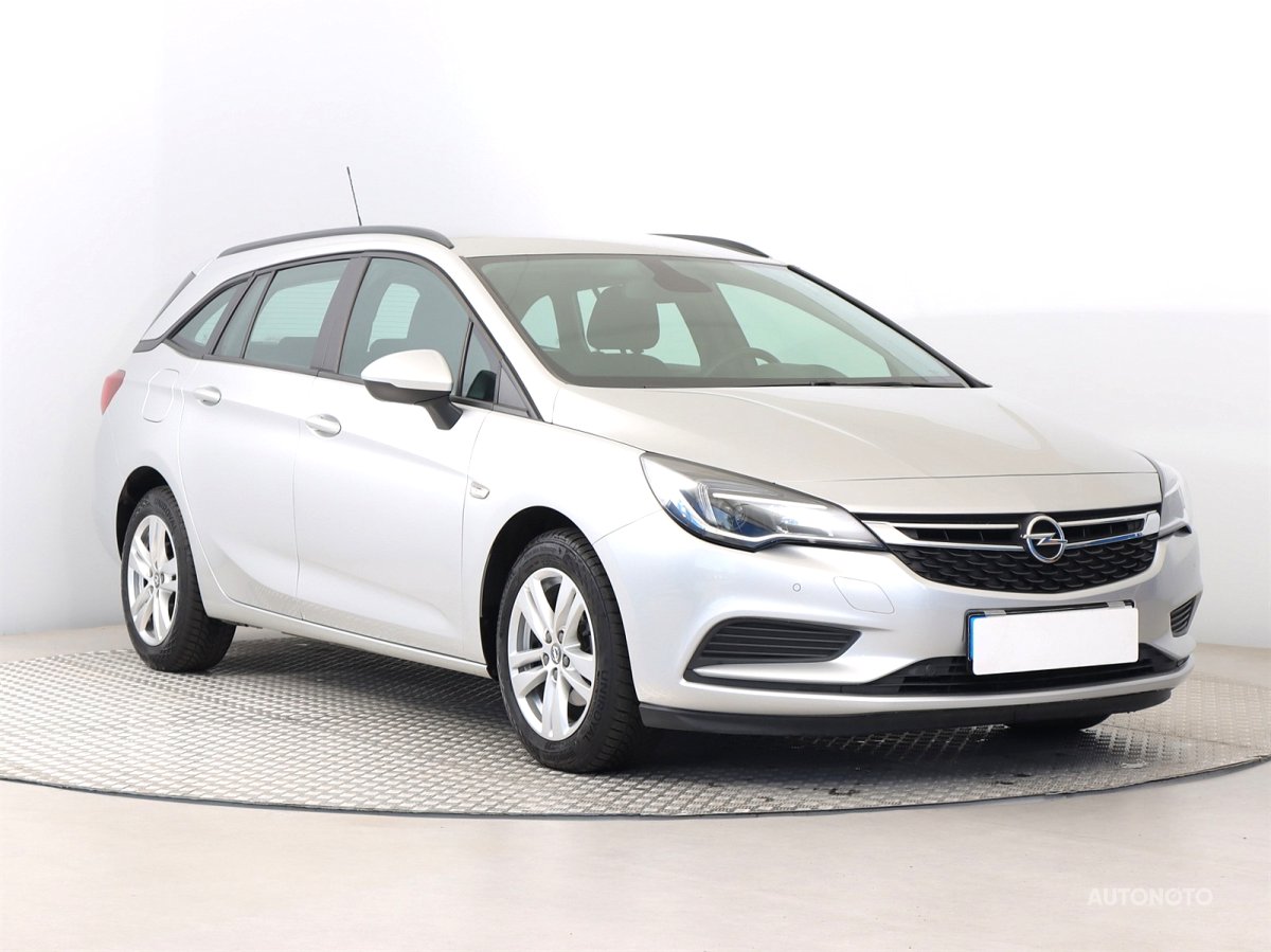 Opel Astra, 2018 - celkový pohled