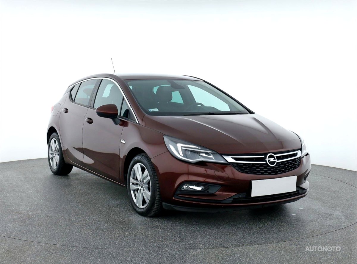 Opel Astra, 2017 - celkový pohled