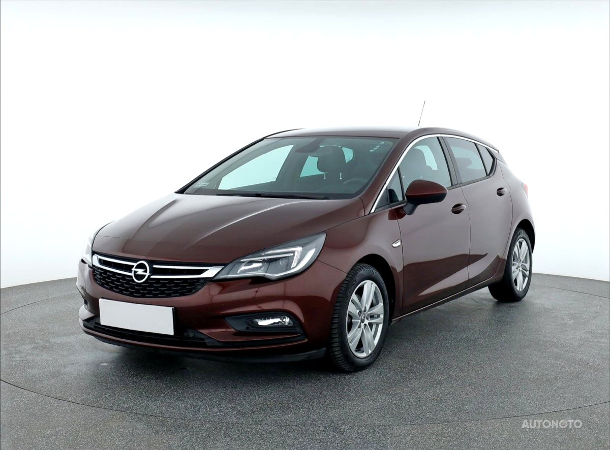Opel Astra, 2017 - pohled č. 3