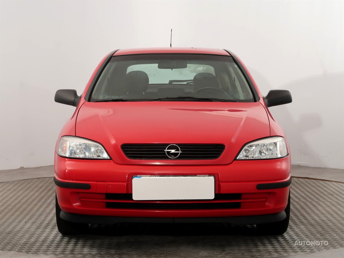 Opel Astra, 2006 - pohled č. 2