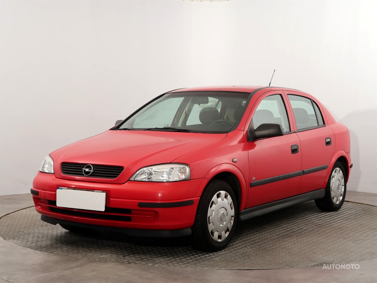 Opel Astra, 2006 - pohled č. 3