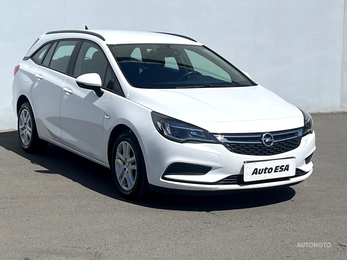 Opel Astra, 2018 - celkový pohled