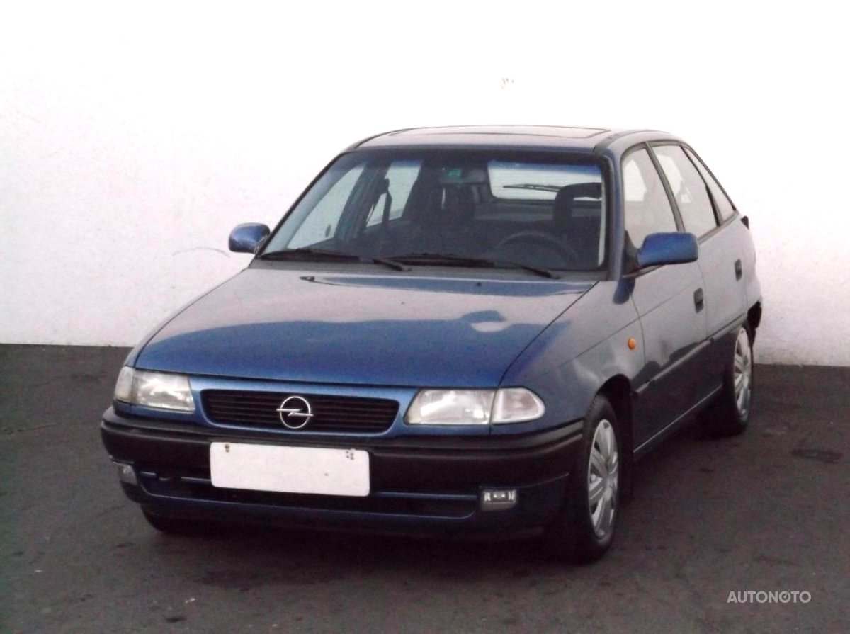 Opel Astra, 1996 - pohled č. 3
