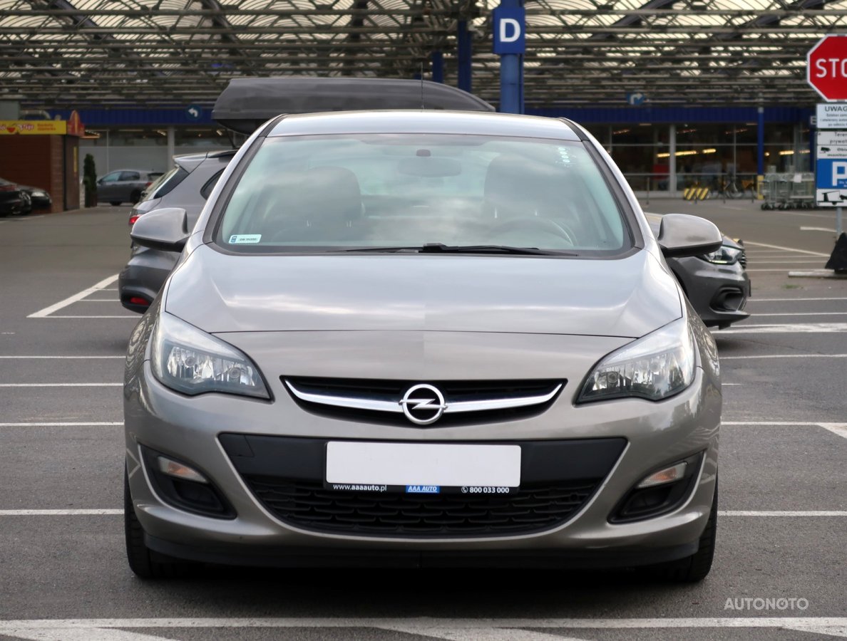 Opel Astra, 2015 - pohled č. 2