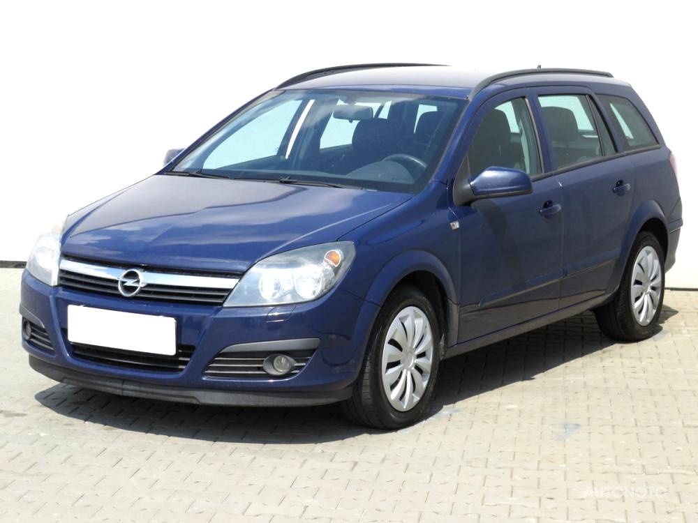 Opel Astra, 2006 - pohled č. 3