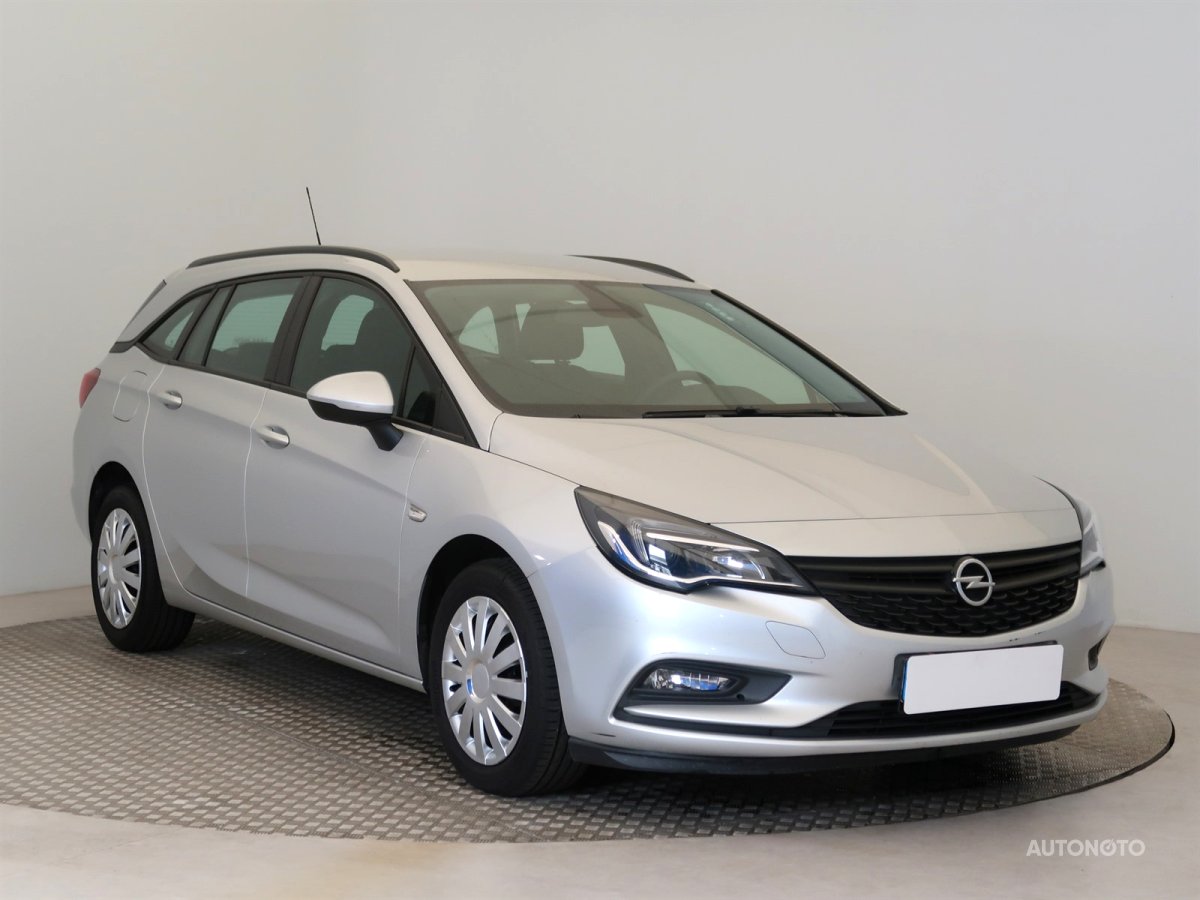 Opel Astra, 2016 - celkový pohled
