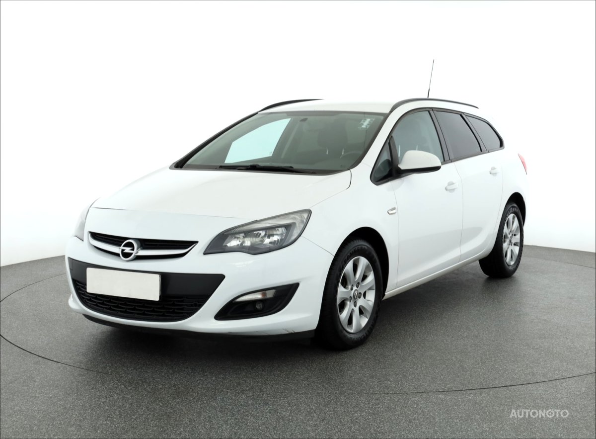 Opel Astra, 2015 - pohled č. 3