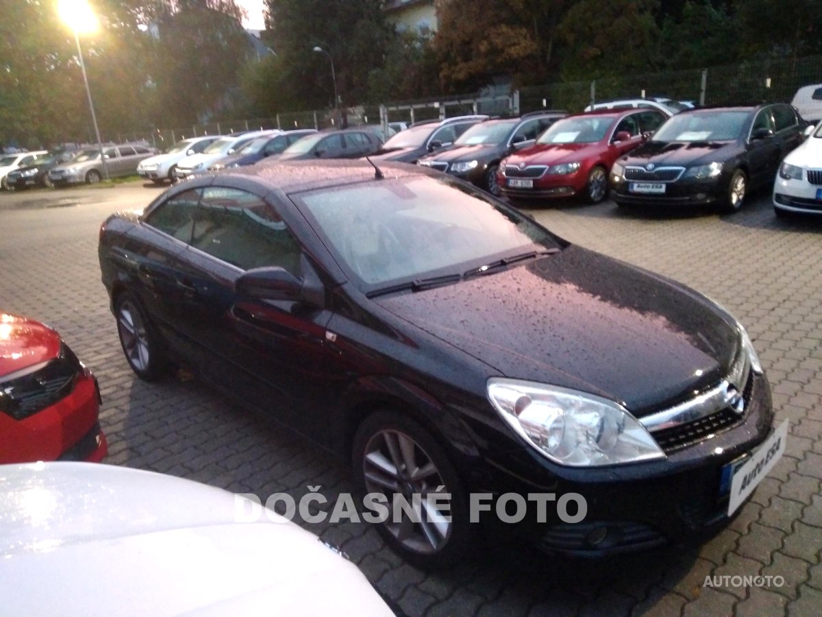 Opel Astra, 2007 - celkový pohled