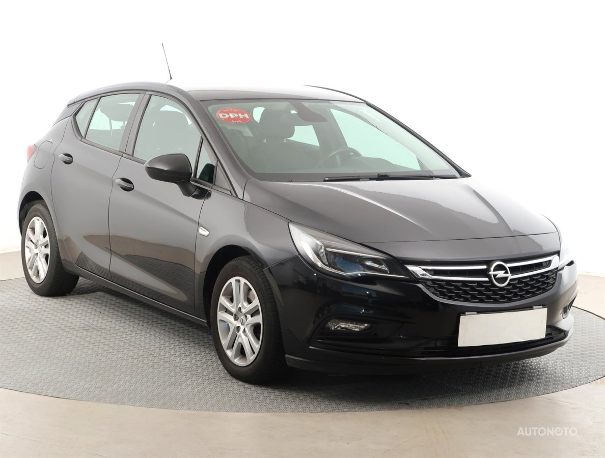 Opel Astra, 2016 - celkový pohled