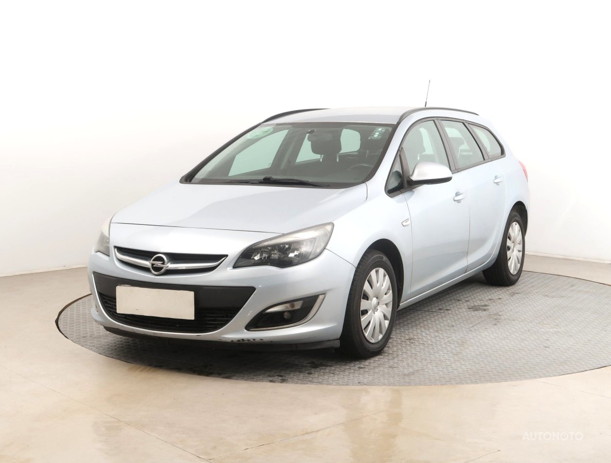 Opel Astra, 2014 - pohled č. 3