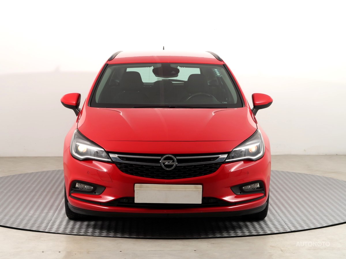 Opel Astra, 2017 - pohled č. 2