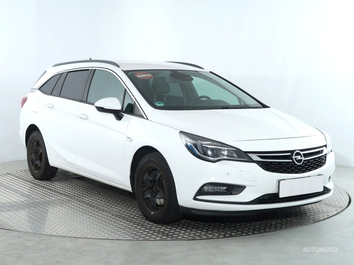 Opel Astra, 2016 - celkový pohled