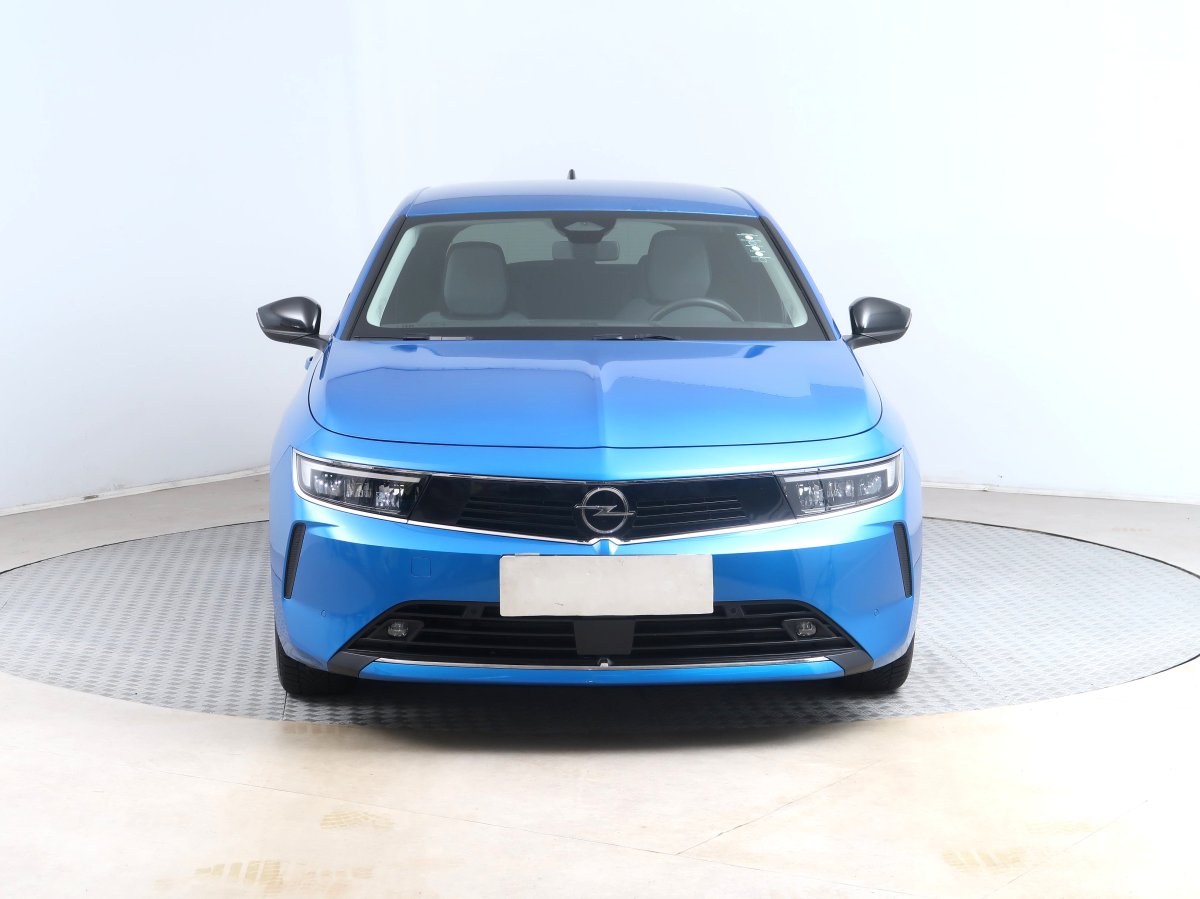 Opel Astra, 2023 - pohled č. 2