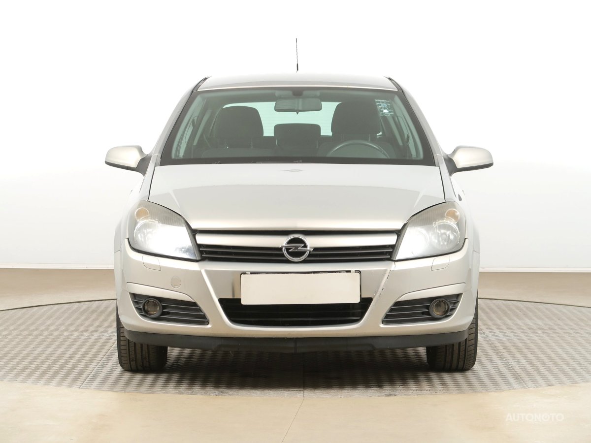 Opel Astra, 2007 - pohled č. 2