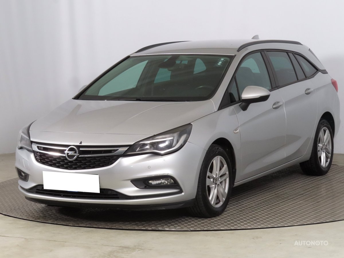 Opel Astra, 2018 - pohled č. 3
