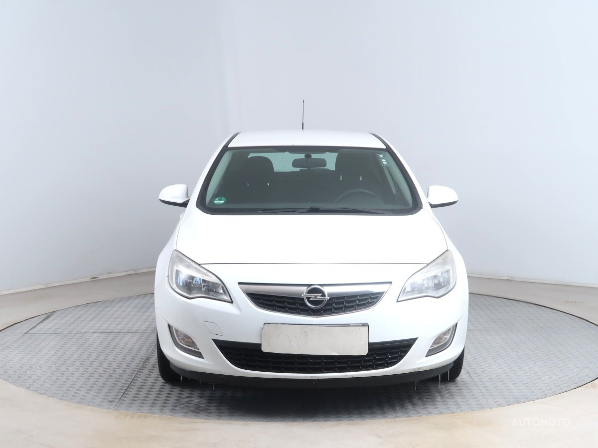 Opel Astra, 2009 - pohled č. 2