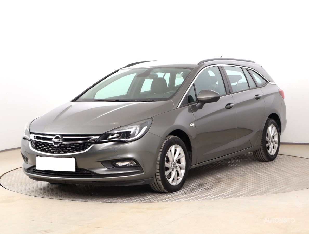 Opel Astra, 2019 - pohled č. 3