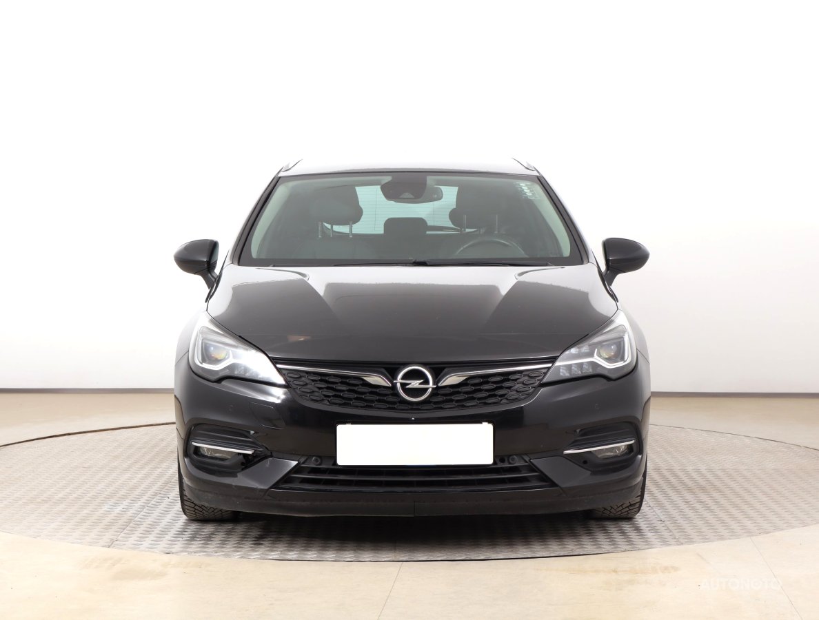 Opel Astra, 2020 - pohled č. 2