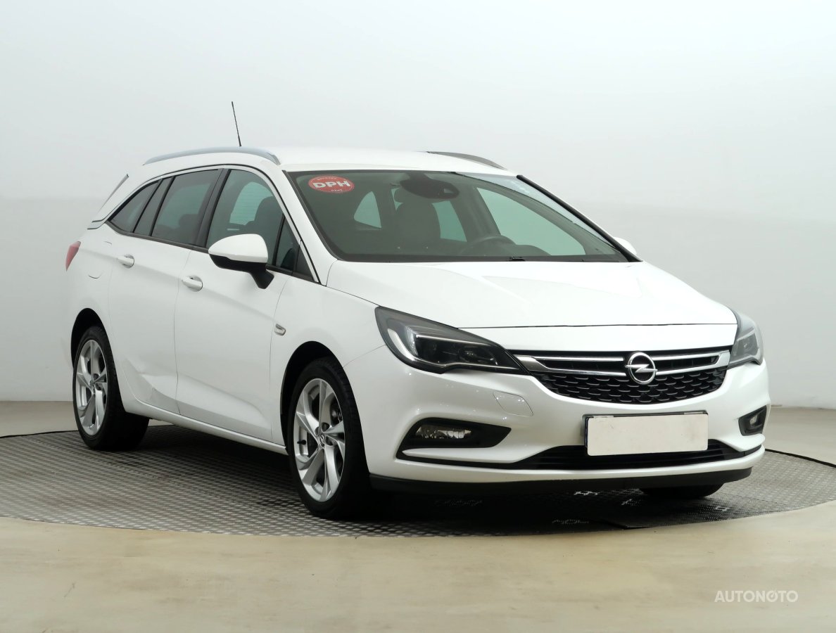 Opel Astra, 2017 - celkový pohled