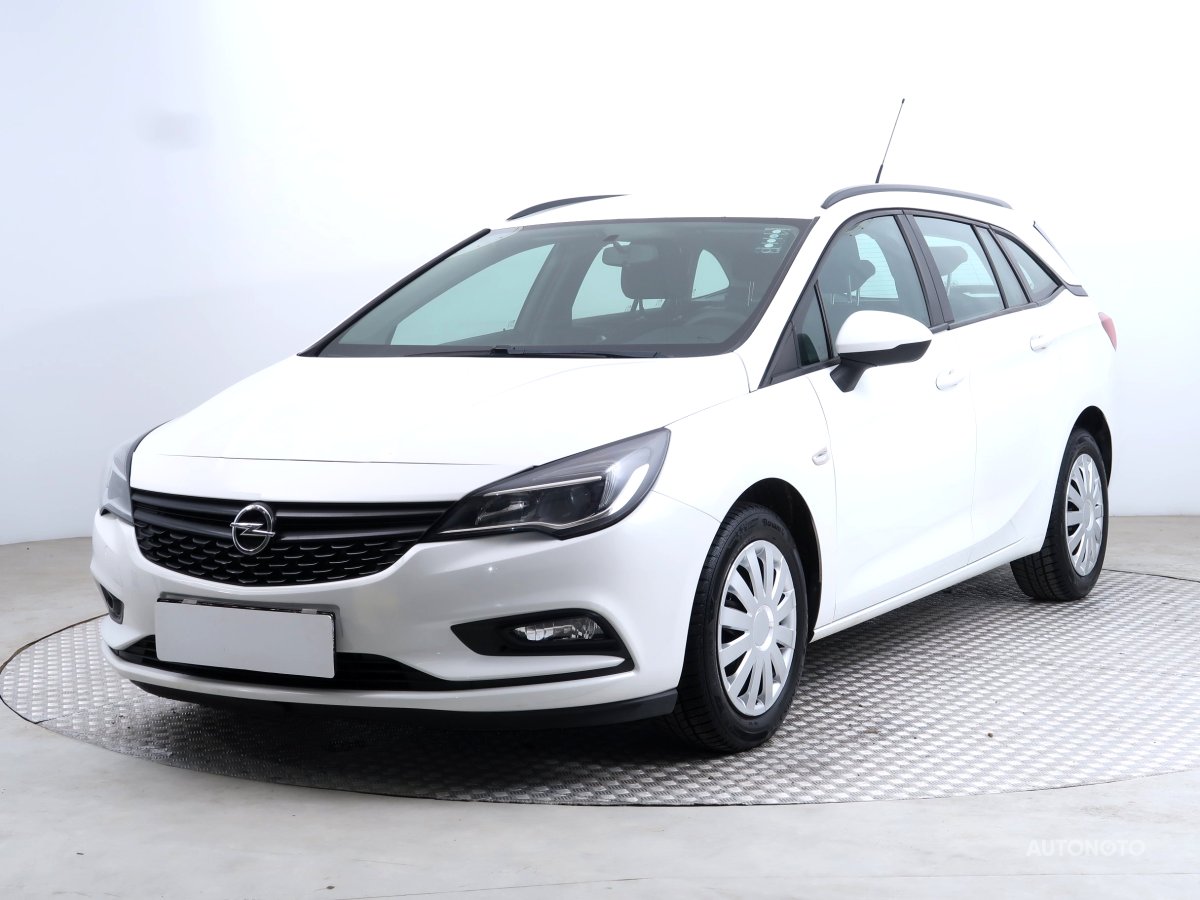 Opel Astra, 2017 - pohled č. 3